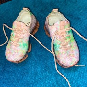 Baby girls sneakers 👟